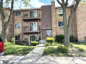 59 Regent Drive Oak Brook IL 60523 MLS #MRD12445113 60 broker reciprocity