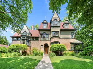 1303 Maple Avenue Wilmette IL 60091 MLS #MRD12451298 54 broker reciprocity