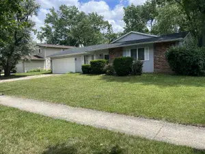 1272 Court #E Hanover Park IL 60133 MLS #MRD12501017 62 broker reciprocity