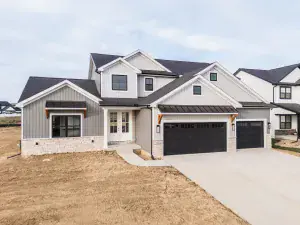 1211 Travertine Drive Normal IL 61761 MLS #MRD12496058 60 broker reciprocity