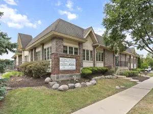 315 S Main Street Lombard IL 60148 MLS #MRD12500407 40 broker reciprocity