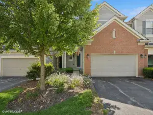 3303 Redbud Drive Lindenhurst IL 60046 MLS #MRD12494322 56 broker reciprocity