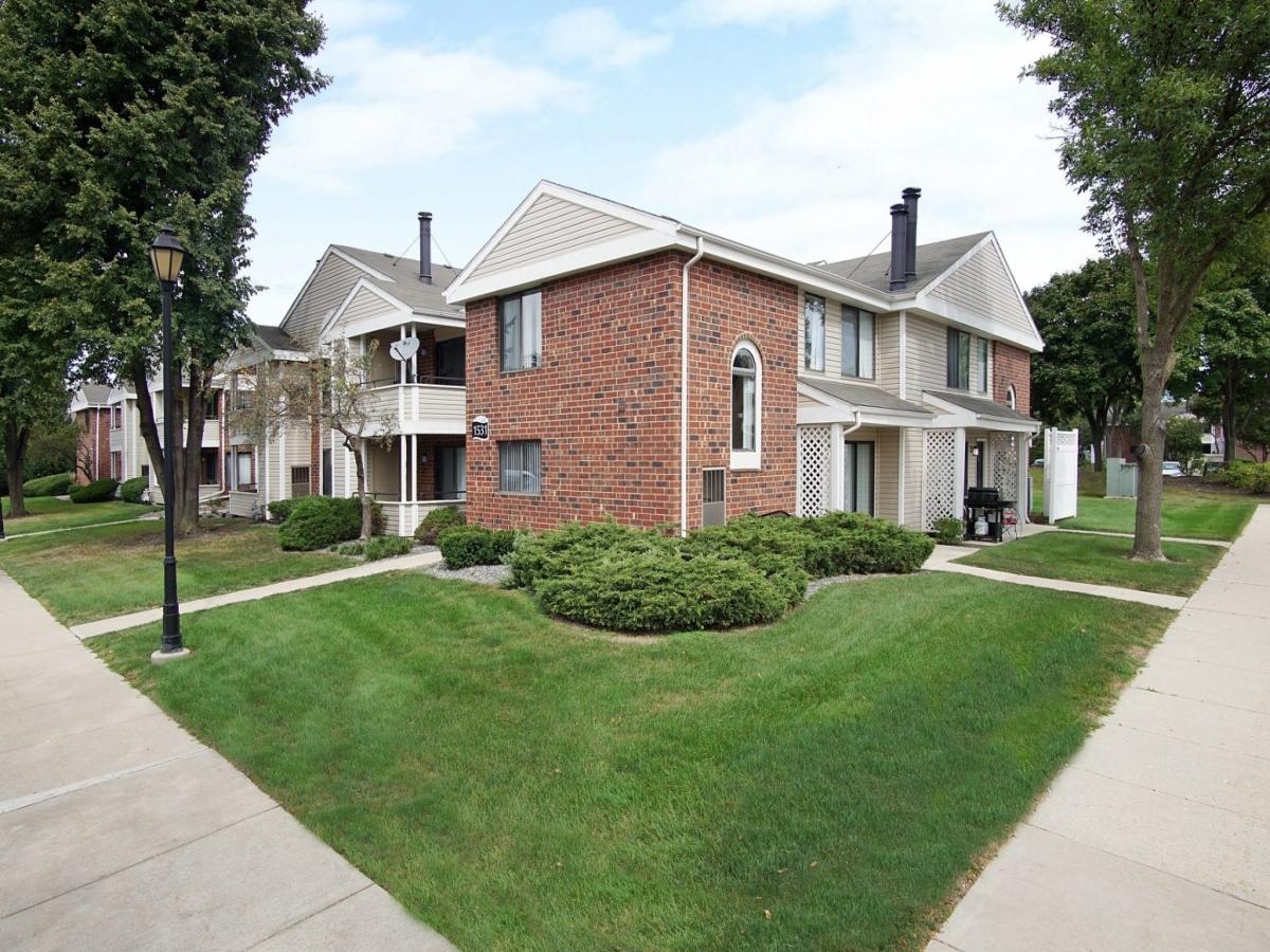 1537 Westminster Drive #109 Naperville IL 60563 MLS #MRD12418328 45 MLS #MRD12418328 image #0