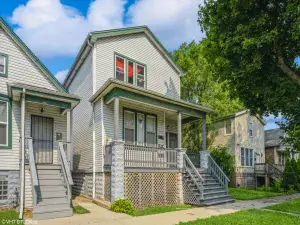 4942 S RACINE Avenue Chicago IL 60609 MLS #MRD12374272 52 broker reciprocity