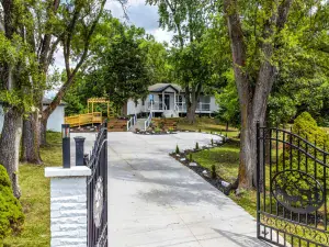 16430 Stuart Avenue Orland Park IL 60467 MLS #MRD12500812 62 broker reciprocity