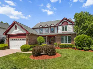 54 N Royal Oak Drive Vernon Hills IL 60061 MLS #MRD12495008 46 broker reciprocity