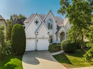 336 S Constitution Drive Aurora IL 60506 MLS #MRD12278047 50 broker reciprocity