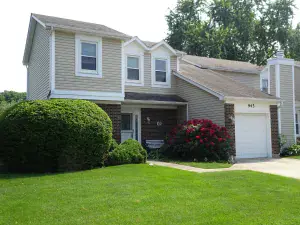 1681 E Green Briar Drive #3827 Schaumburg IL 60173 MLS #MRD12504231 58 broker reciprocity