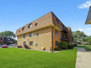 3171 W 115th Street #1N Merrionette Park IL 60803 MLS #MRD12488744 64 broker reciprocity
