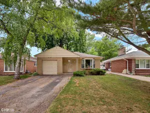 19 S Waller Avenue Chicago IL 60644 MLS #MRD12490730 64 broker reciprocity