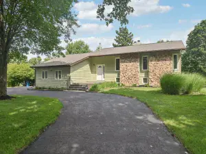910 Shagbark Lane #1601 West Dundee IL 60118 MLS #MRD12316046 60 broker reciprocity
