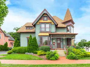 354 N Chicago Street Joliet IL 60432 MLS #MRD12479316 50 broker reciprocity
