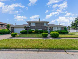 8 E 144th Street Riverdale IL 60827 MLS #MRD12109966 52 broker reciprocity