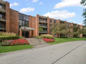200 Lake Boulevard #457 Buffalo Grove IL 60089 MLS #MRD12446321 56 broker reciprocity