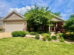1805 Glenbridge Road Bloomington IL 61704 MLS #MRD12320041 62 broker reciprocity