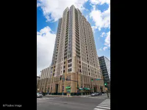 6544 N Albany Avenue Chicago IL 60645 MLS #MRD12462471 118 broker reciprocity