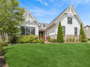 1225 Sir William Lane Lake Forest IL 60045 MLS #MRD12486249 46 broker reciprocity