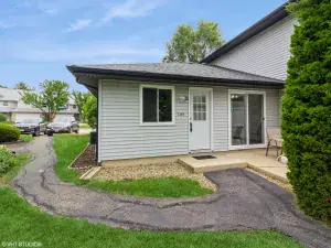 1911 MAYAN Court #1911 Joliet IL 60435 MLS #MRD12494064 56 broker reciprocity