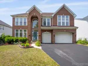 3316 Trillium Circle Rolling Meadows IL 60008 MLS #MRD12461843 52 broker reciprocity