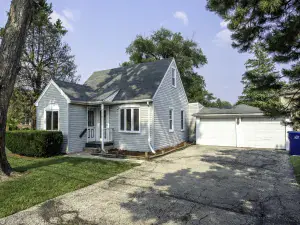 706 N Main Street Mount Prospect IL 60056 MLS #MRD12501911 46 broker reciprocity