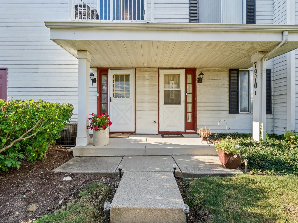 7970 Knottingham Circle #D Darien IL 60561 MLS #MRD12428389 45 MLS #MRD12428389 image #0