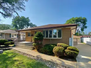 17132 Walter Street Lansing IL 60438 MLS #MRD12503645 52 broker reciprocity