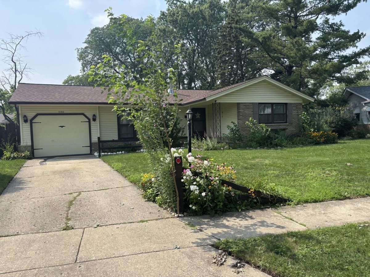 1060 Warwick Lane Elk Grove Village IL 60007 MLS #MRD12430935 45 MLS #MRD12430935 image #0