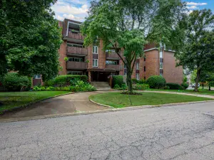 440 E Montrose Avenue #402 Wood Dale IL 60191 MLS #MRD12496208 62 broker reciprocity