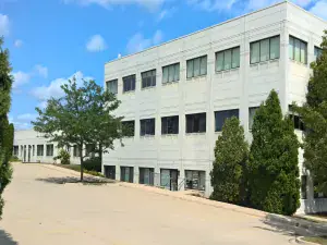 7701 S Grant Street Burr Ridge IL 60527 MLS #MRD12354602 60 broker reciprocity