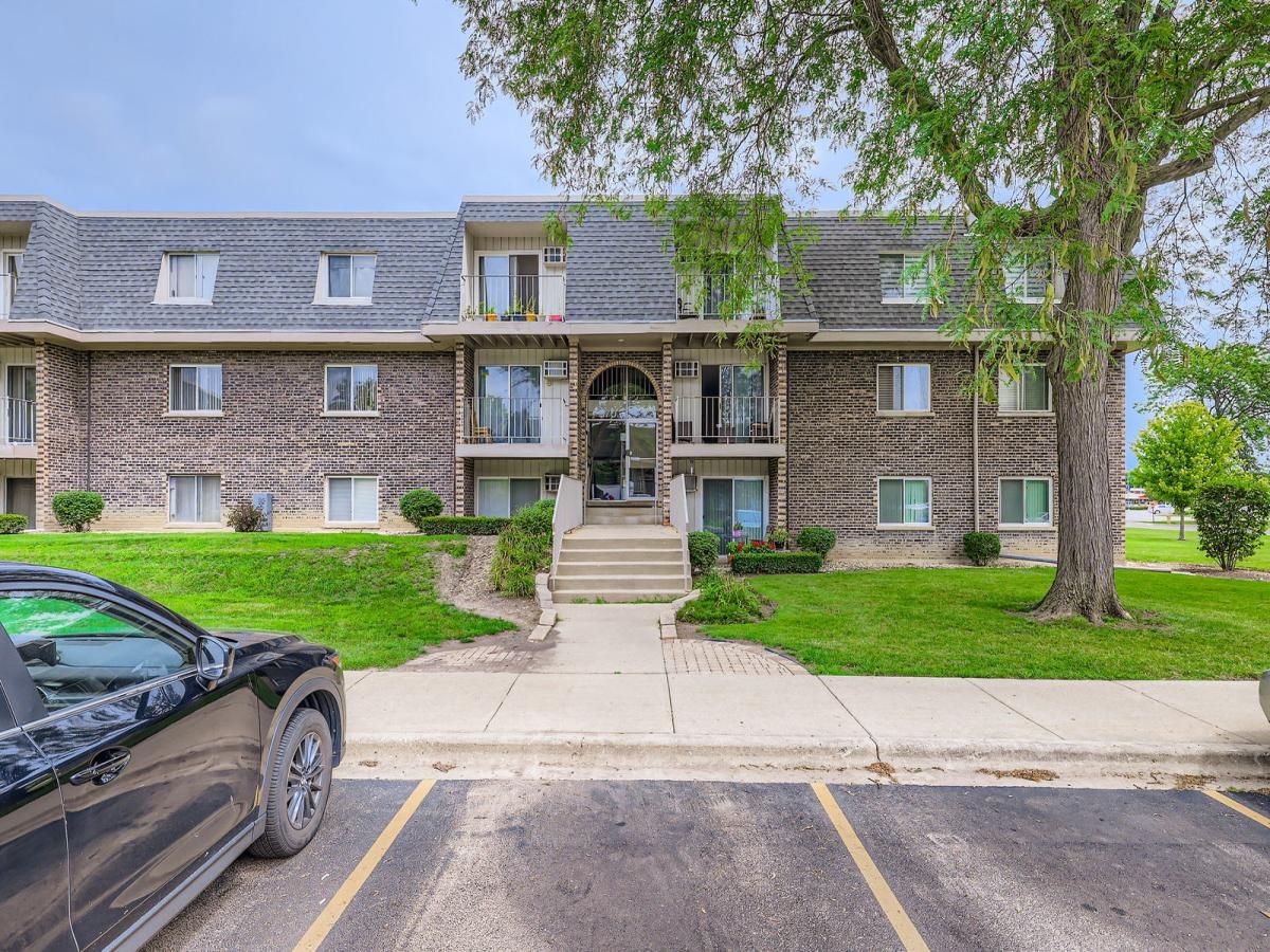 870 Winesap Court #103 Prospect Heights IL 60070 MLS #MRD12432146 41 MLS #MRD12432146 image #0