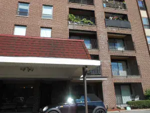 655 W Irving Park Road #4216 Chicago IL 60613 MLS #MRD12471534 56 broker reciprocity