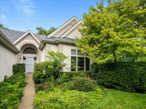2372 Tennyson Lane Highland Park IL 60035 MLS #MRD12423486 54 broker reciprocity