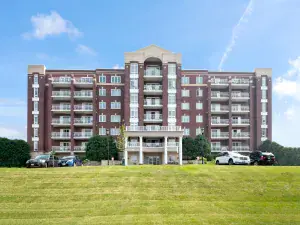 7061 N Kedzie Avenue #1008 Chicago IL 60645 MLS #MRD12433716 60 broker reciprocity