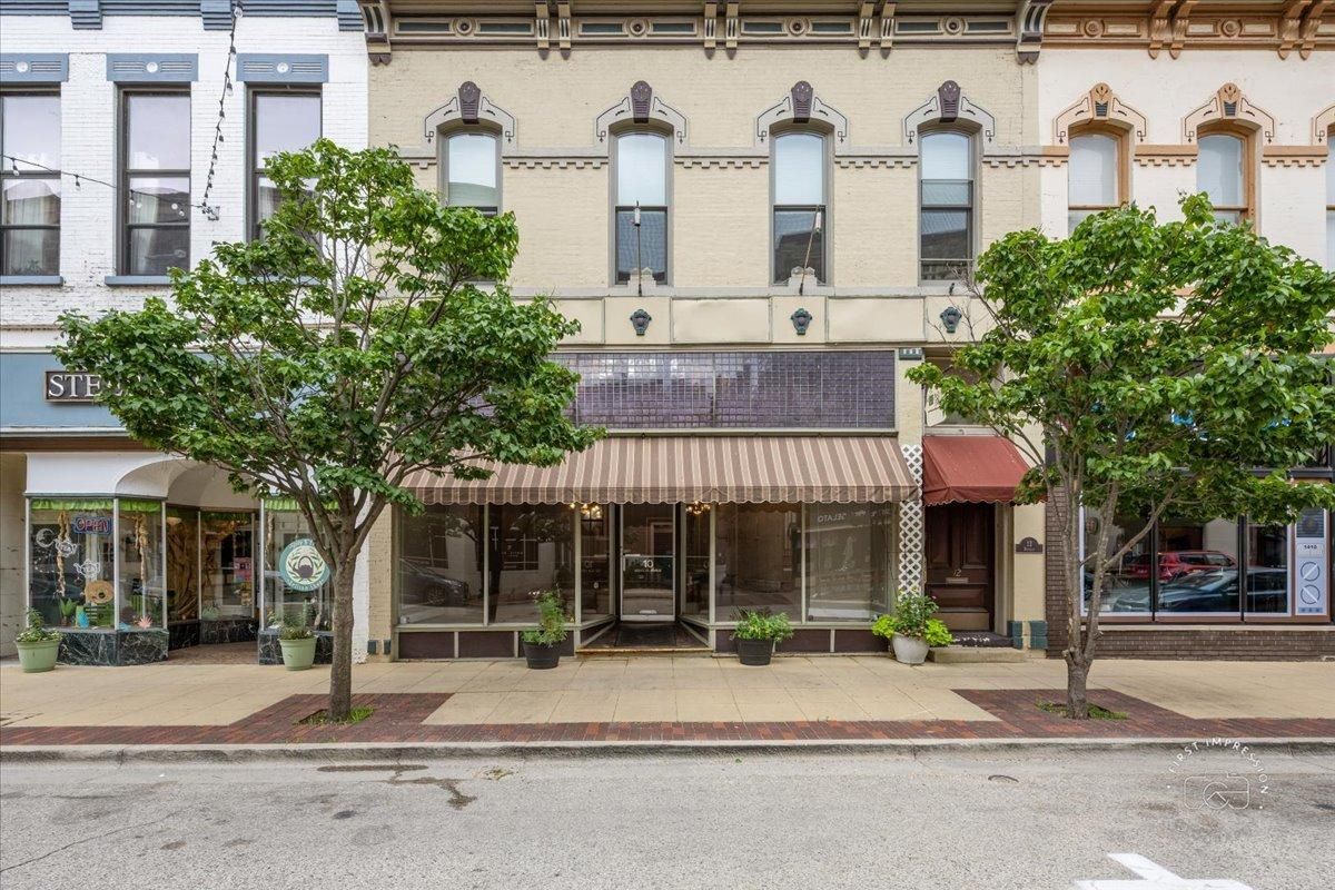 10 Douglas Avenue Elgin IL 60120 MLS #MRD12434047 41 MLS #MRD12434047 image #0