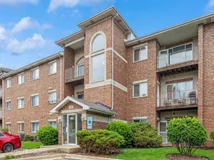 414 Clinton Place #302 River Forest IL 60305 MLS #MRD12485100 58 broker reciprocity