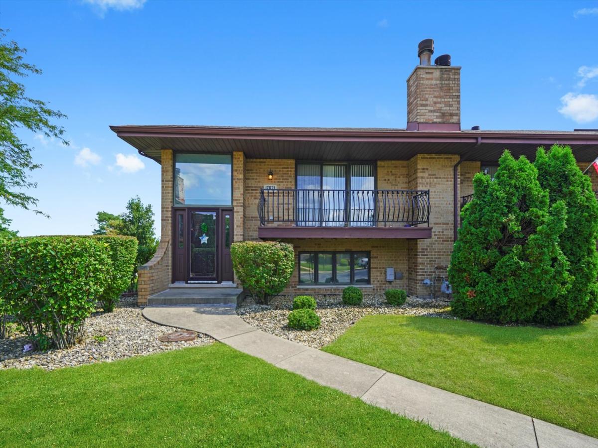 17921 Alaska Court #8 Orland Park IL 60467 MLS #MRD12434700 45 MLS #MRD12434700 image #0
