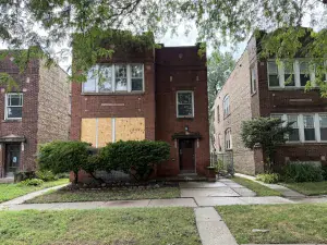 7732 S Normal Avenue Chicago IL 60620 MLS #MRD12499261 60 broker reciprocity