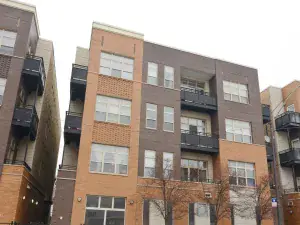 3660 N Lake Shore Drive #1407 Chicago IL 60613 MLS #MRD12448772 54 broker reciprocity