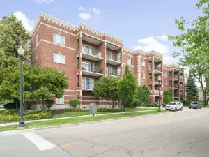 501 Forest Avenue #508 Glen Ellyn IL 60137 MLS #MRD12492758 50 broker reciprocity