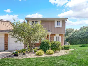 1643 Castbourne Court Wheaton IL 60189 MLS #MRD12503790 64 broker reciprocity
