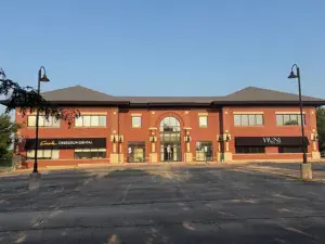 16143 South Lincoln Highway Plainfield IL 60544 MLS #MRD12429878 24 broker reciprocity