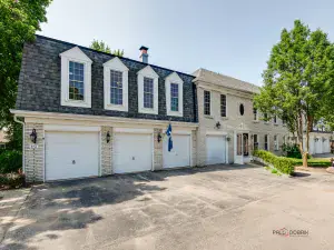 8914 La Crosse Avenue #2S Skokie IL 60077 MLS #MRD12424160 62 broker reciprocity