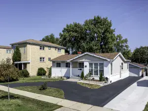 225 N Spruce Avenue Bensenville IL 60106 MLS #MRD12480250 52 broker reciprocity