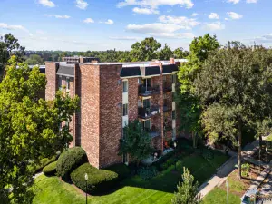 521 73rd Street #105 Downers Grove IL 60516 MLS #MRD12489486 94 broker reciprocity