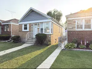 330 Geneva Avenue Bellwood IL 60104 MLS #MRD12497284 46 broker reciprocity