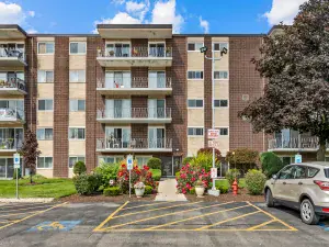 1721 S Washington Street #1721 Naperville IL 60565 MLS #MRD12495364 54 broker reciprocity