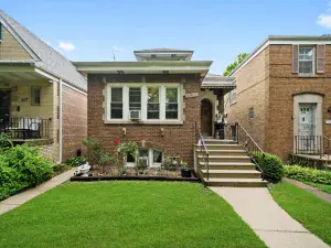 1016 W 57th Street Chicago IL 60621 MLS #MRD12451584 50 broker reciprocity