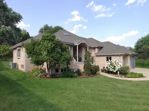 120 Pratt Boulevard Roselle IL 60172 MLS #MRD12496636 42 broker reciprocity