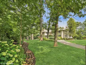 1011 Linden Leaf Drive Glenview IL 60025 MLS #MRD12399888 46 broker reciprocity