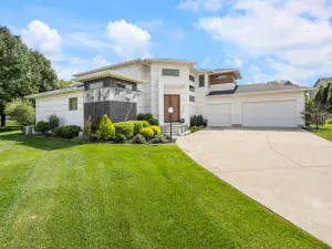5021 Chestnut Grove Drive Champaign IL 61822 MLS #MRD12450745 48 broker reciprocity